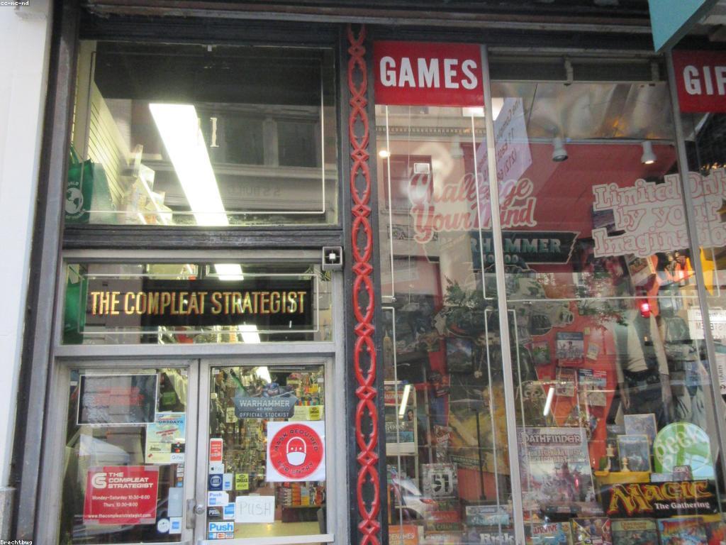 យុទ្ធសាស្ត្រលេង: ពន្លឺឱ្យការលេងក្លាយជាអាថ៌កំបាំង